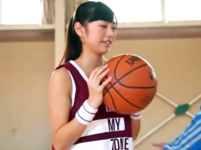 バスケで仕上がったアスリートボディがパコ倒されて体育館で潮吹きイキｗ